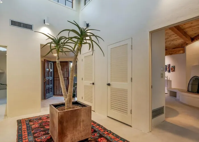 Sam Hughes, 2 Bedroom 1.5 Ba, Completely Remodeled *