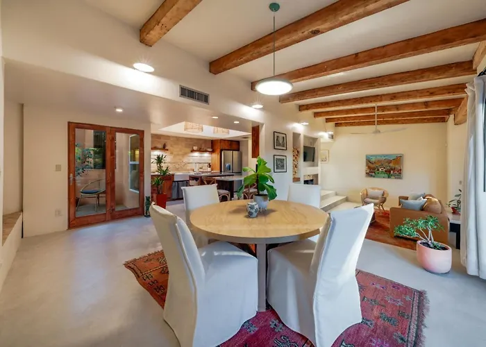 Holiday home Sam Hughes, 2 Bedroom 1.5 Ba, Completely Remodeled