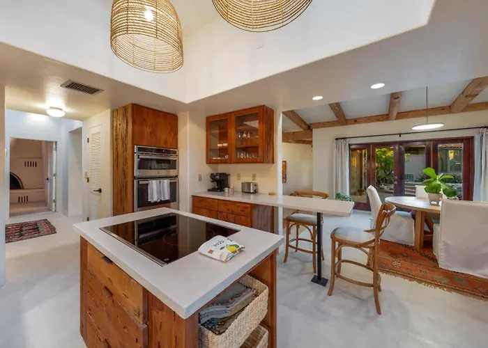 Sam Hughes, 2 Bedroom 1.5 Ba, Completely Remodeled * Tucson
