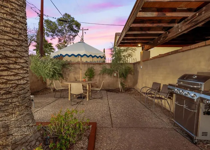 Holiday home Sam Hughes, 2 Bedroom 1.5 Ba, Completely Remodeled
