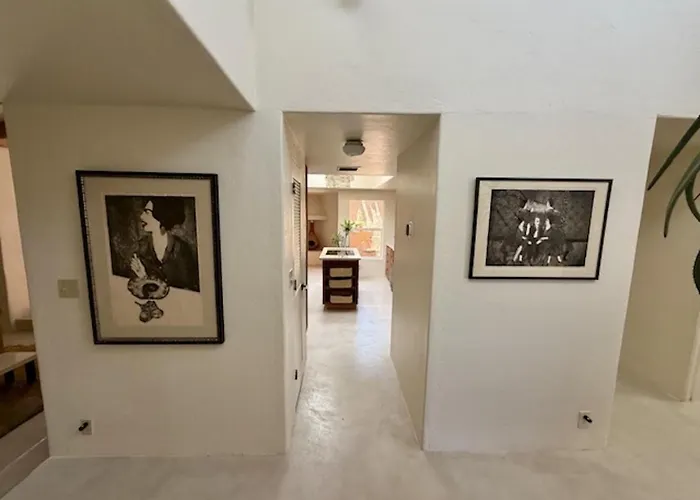 Sam Hughes, 2 Bedroom 1.5 Ba, Completely Remodeled *
